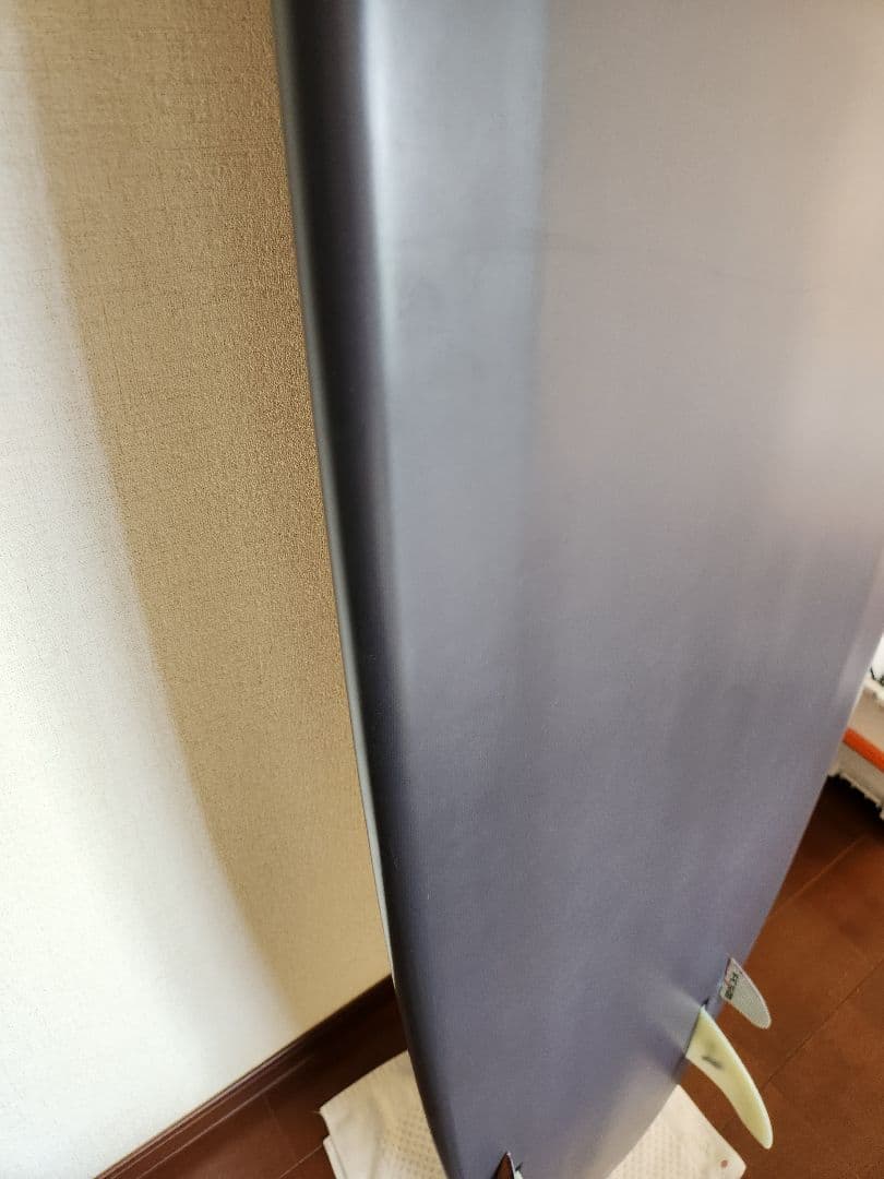 エリスエリクソン　7'6 hull ミッドレングス　サーフボード　グリノー