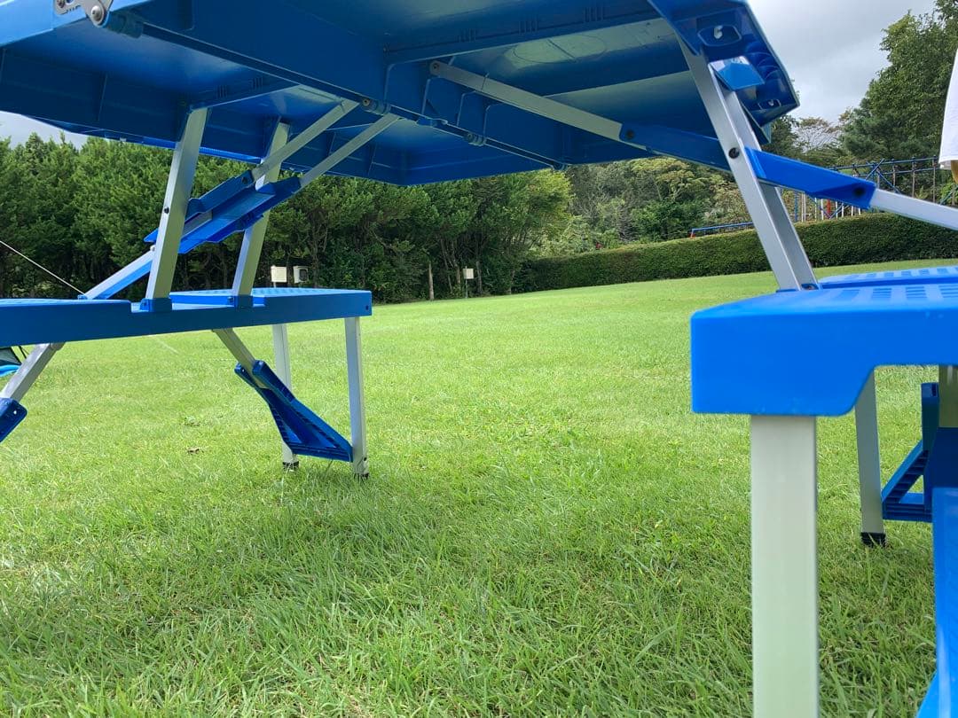 青 テーブルチェアセット 折りたたみ機能付き アウトドア用　キャンプ　テント　海