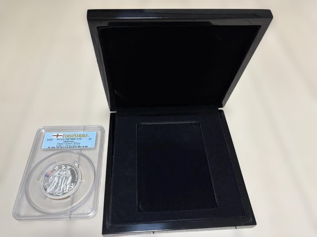 最高鑑定】オルダニー島発行 2020年 5ポンド銀貨 スリーグレーセス