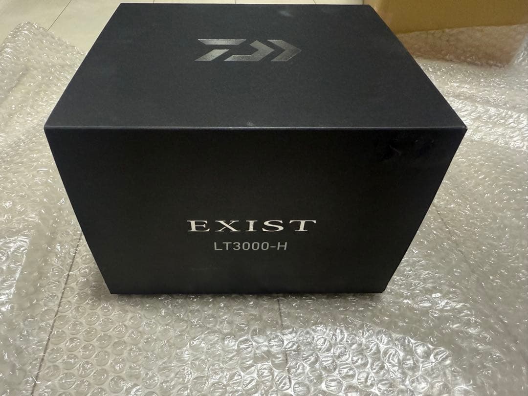 ダイワ　イグジストLT3000-H セミハードケース付き