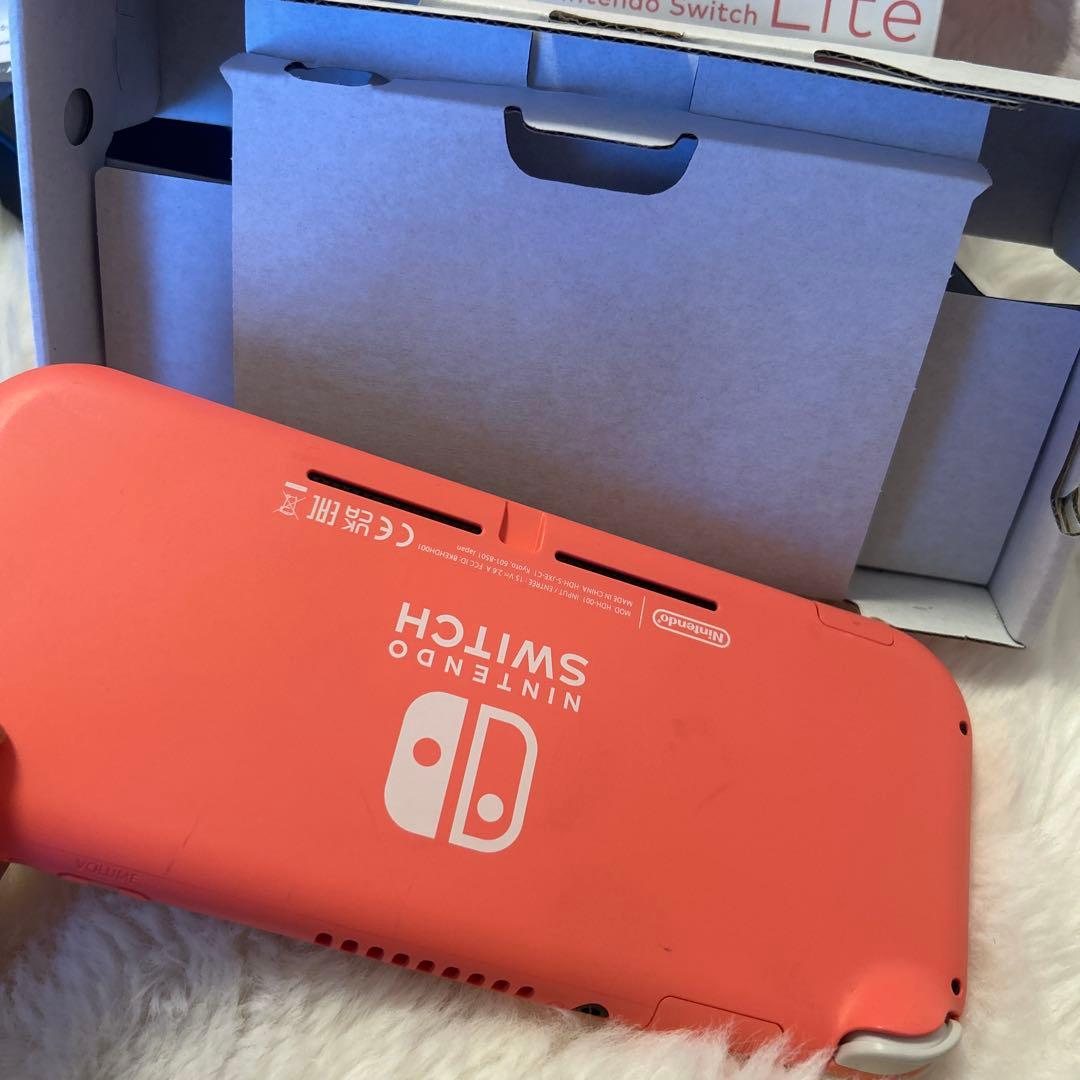 美品！Nintendo Switch Lite コーラル