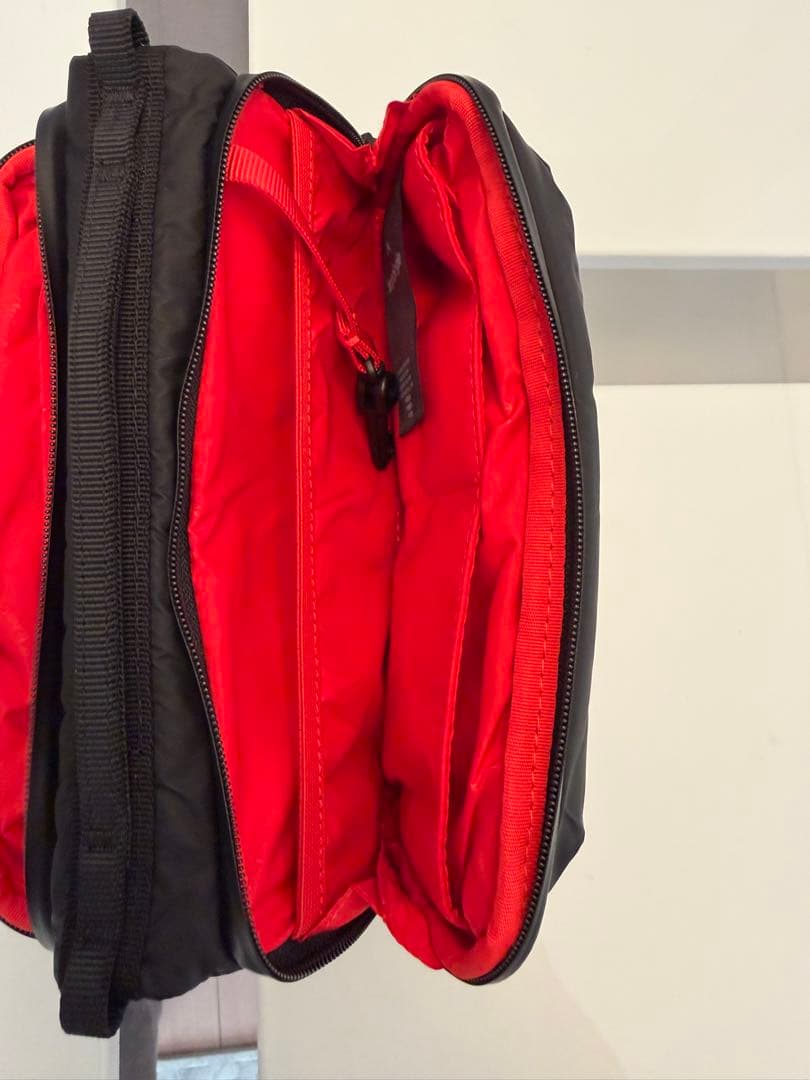 トポロジーボトルサコッシュバッグTopologie Bottle Sacoche