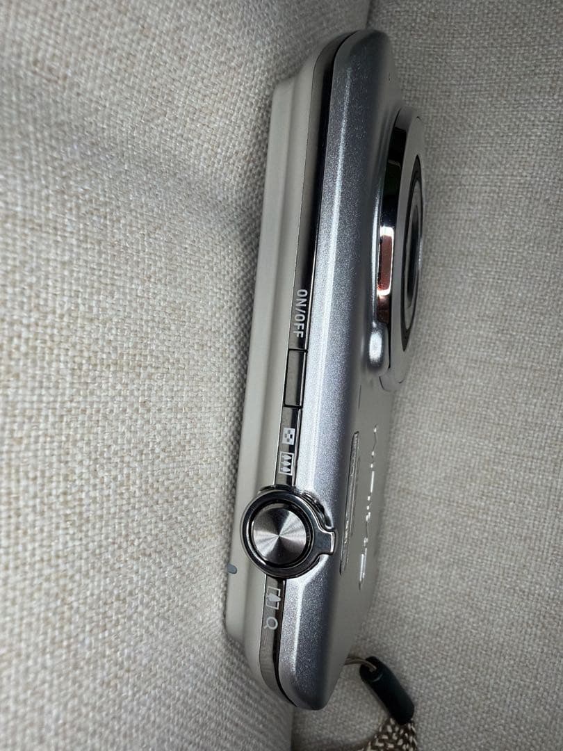 CASIO カシオ EXLIM ex-zs28 デジカメ　コンデジ