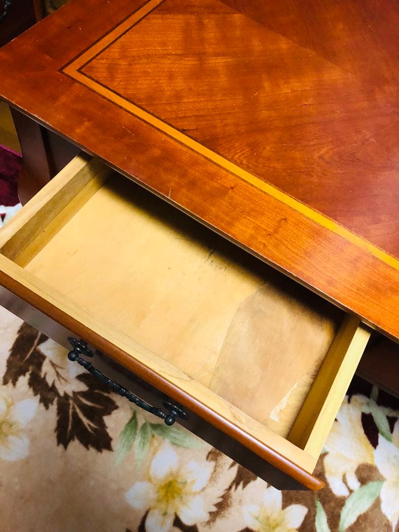 アンティーク　サイドテーブル　コンソールテーブル　書斎　木製クラシックテーブル