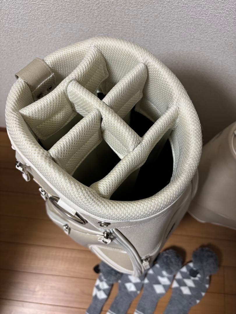 美品 アディダス adidas 軽量 レディース キャディバック 可愛いい