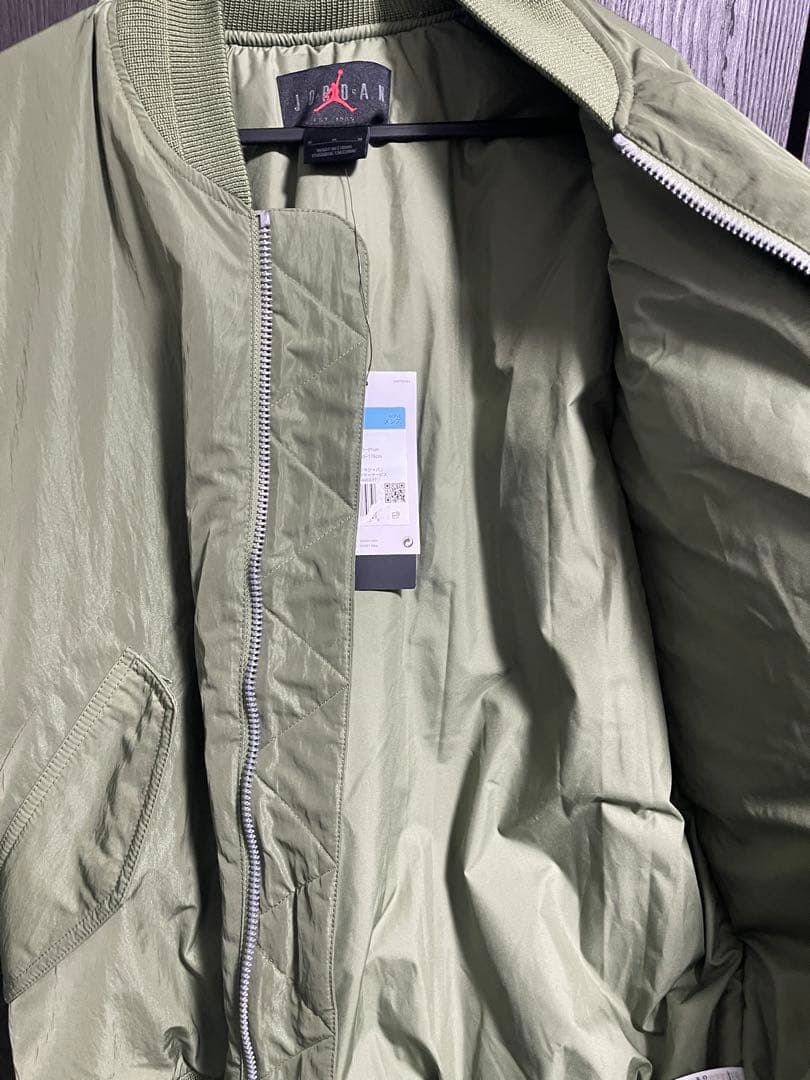 【新品未使用】ジョーダン　JORDAN ma-1 ジャケット　中綿　カーキ　M