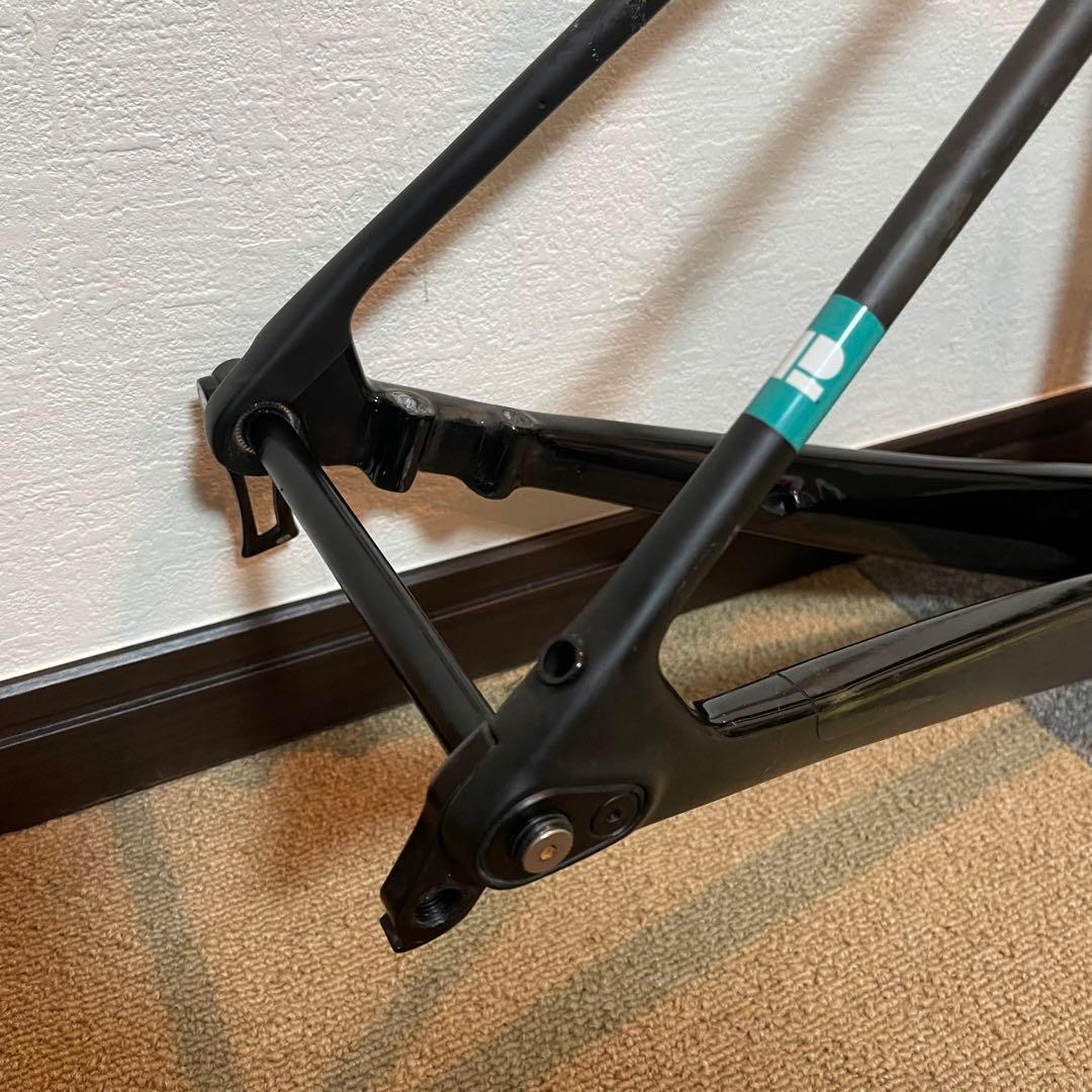 ジャンク カーボンフレームセット CHAPTER 2 TERE 定価32万円