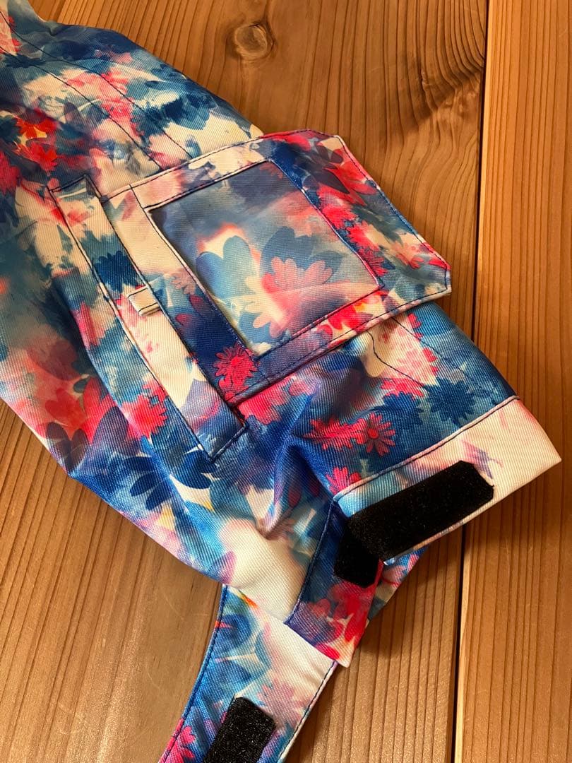 スキー　スノーボード　ウェア　上下セット　グローブ付3点セット女の子 140cm