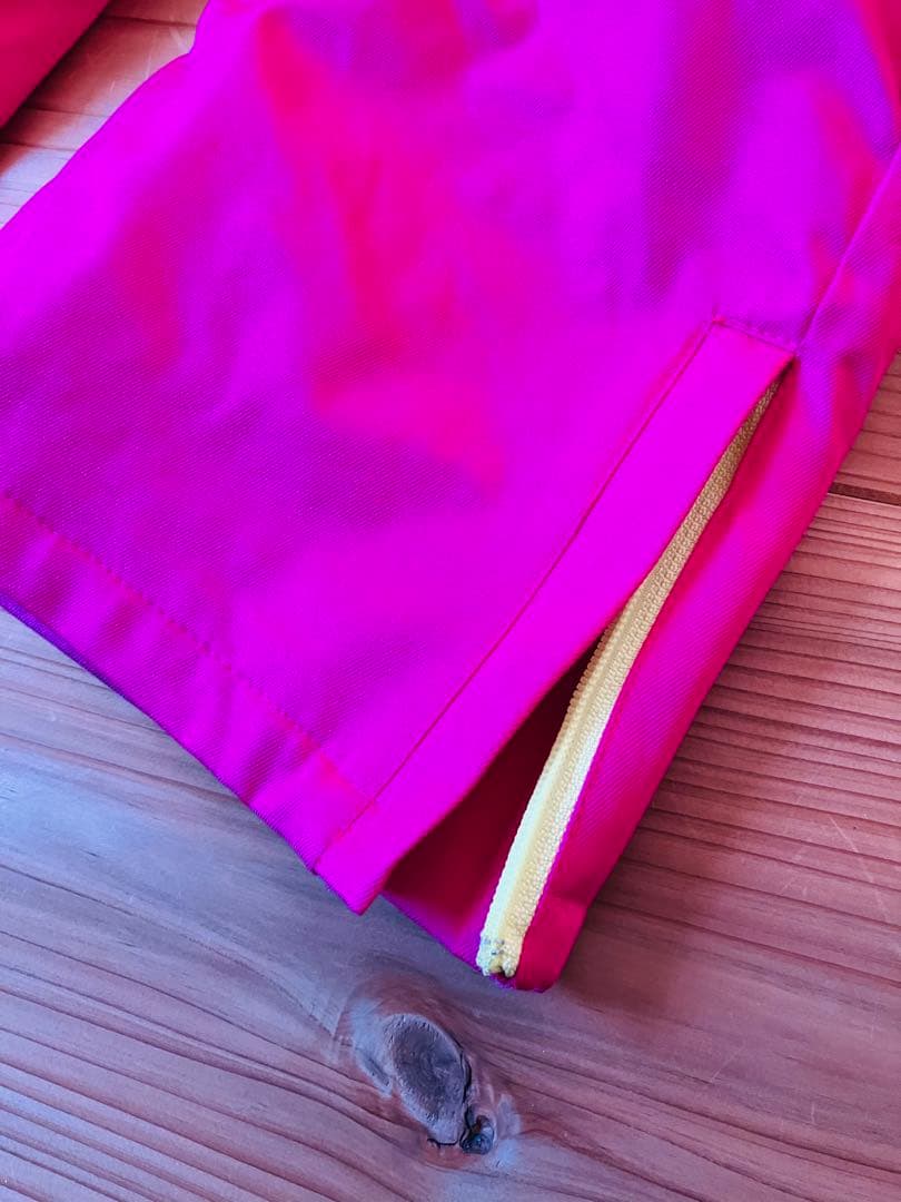 スキー　スノーボード　ウェア　上下セット　グローブ付3点セット女の子 140cm