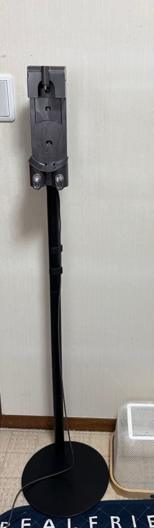dyson V6 cord free pro 充電スタンドセット　ダイソン　実働