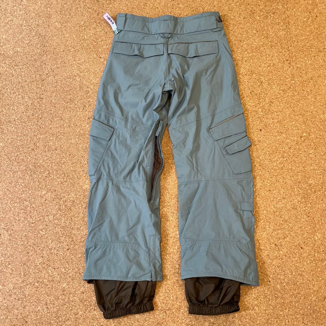 週末お値下げ！スノーボード　ウェア　デサント　バートン