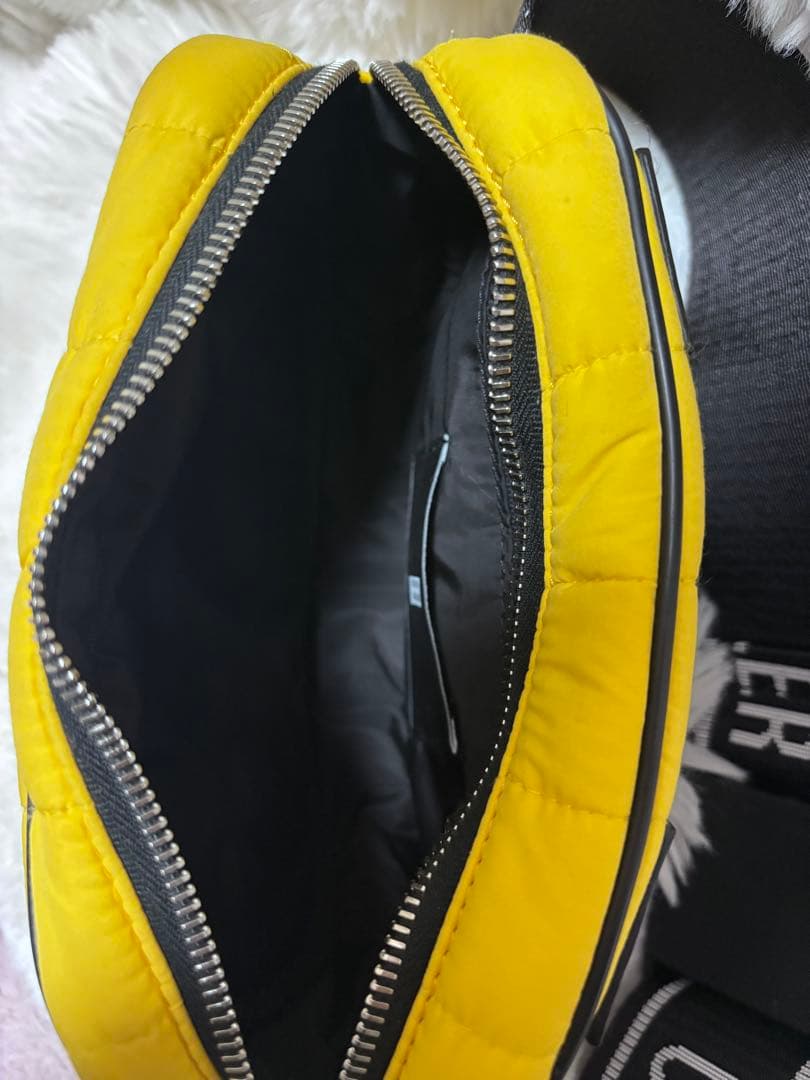 モンクレール MONCLER ボディバッグ 黄 GENIUS キルト