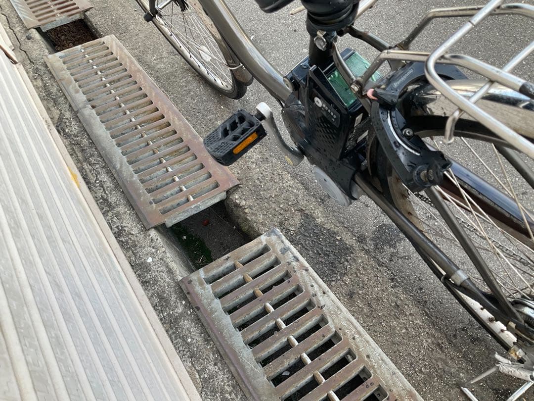 パナソニック最新機種電動アシスト自転車viviDX26インチグレー系ボディー