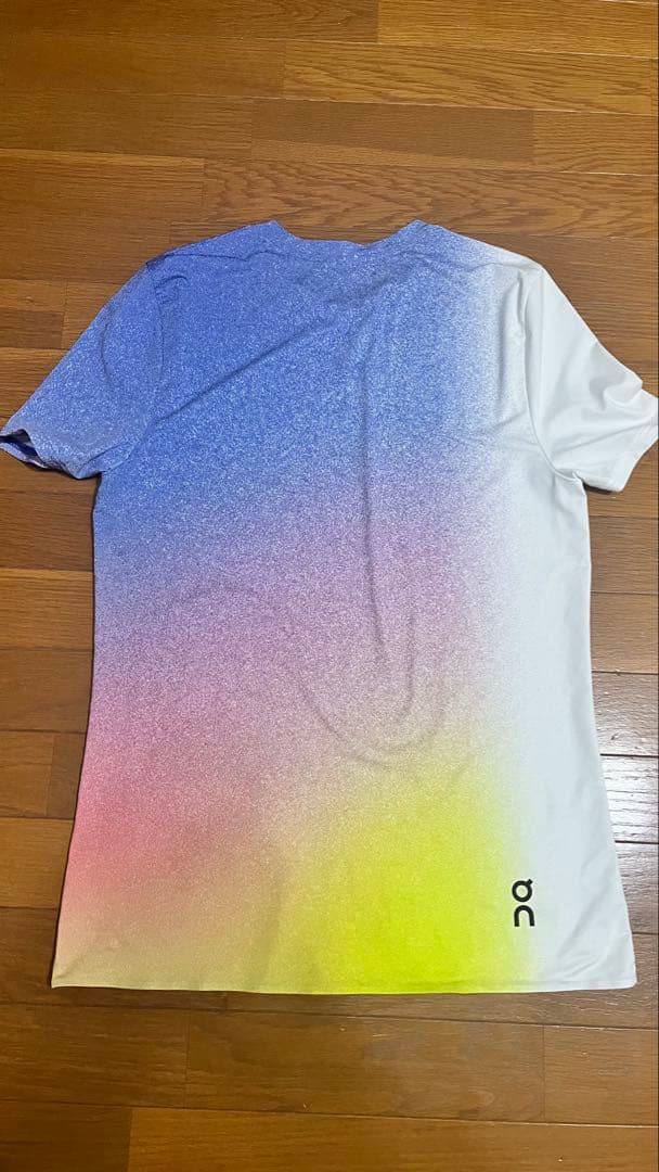 On Court-T WHITE/INDIGO used メンズXSサイズ