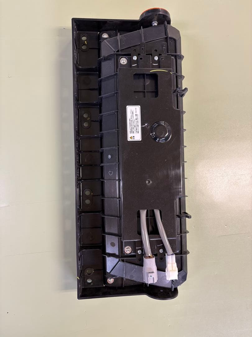 トラック用オールLEDリアコンビネーションランプ3連タイプレッドVer. 左側