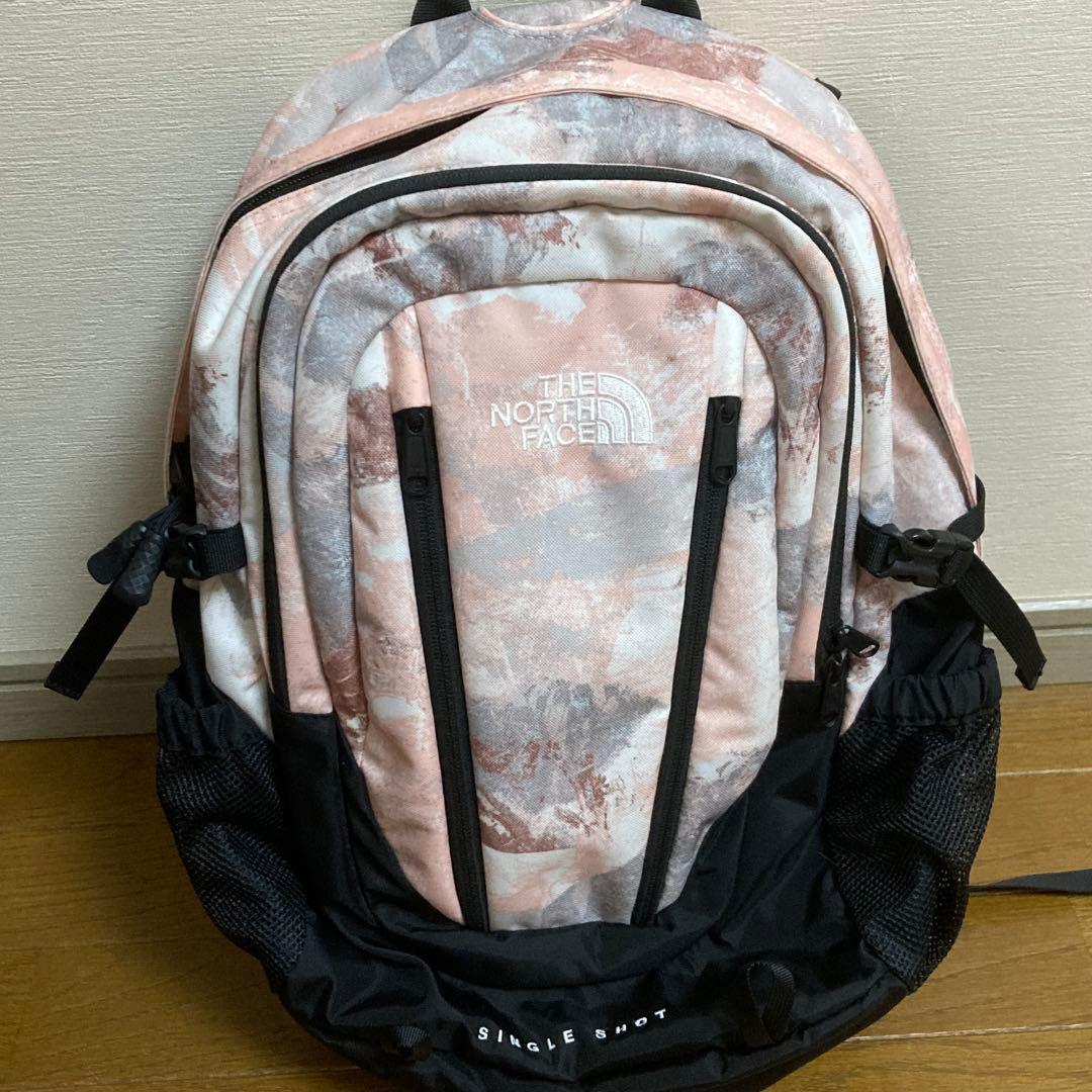 hana様お取り置き　1/26まで　値下げTHE NORTH FACE リュック