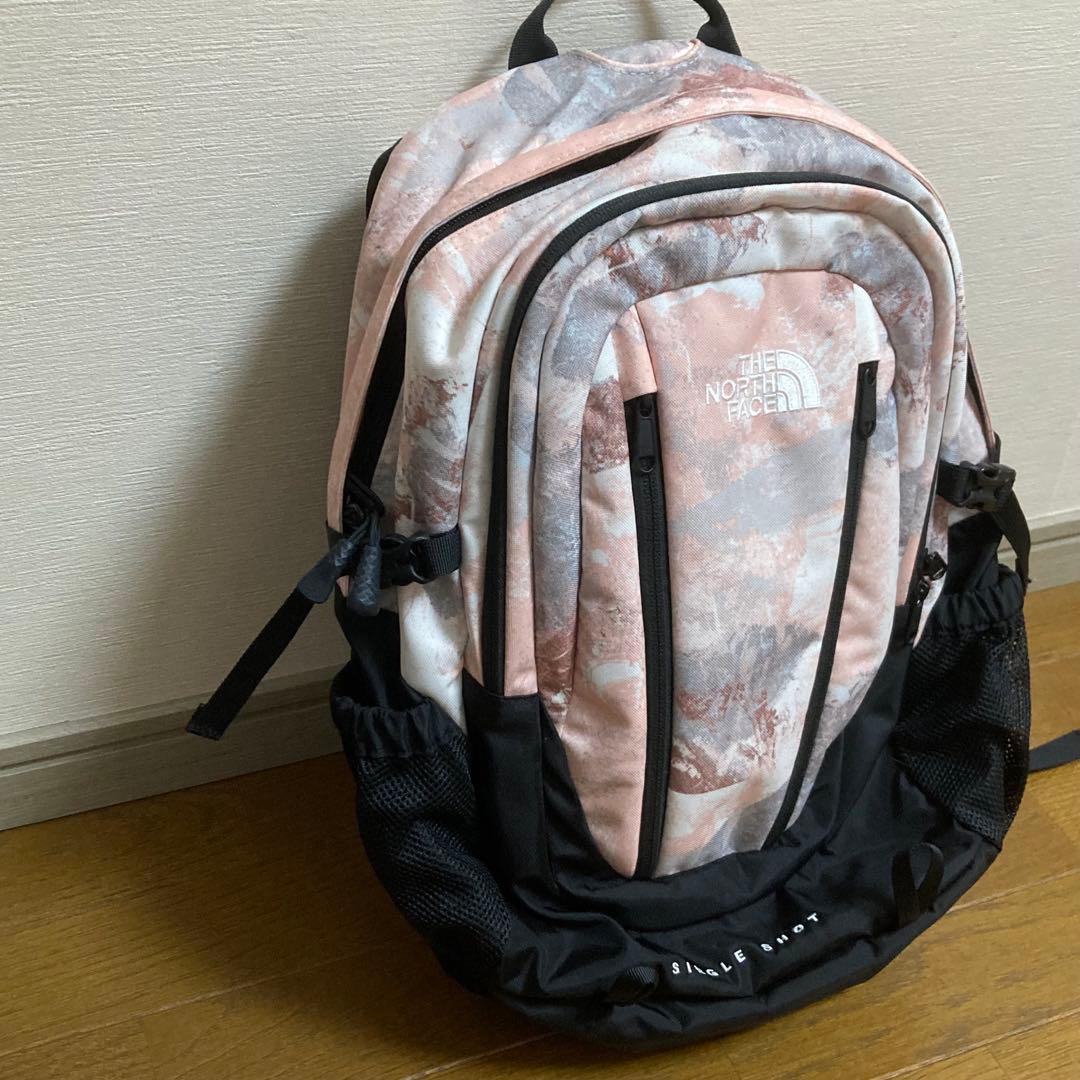 hana様お取り置き　1/26まで　値下げTHE NORTH FACE リュック