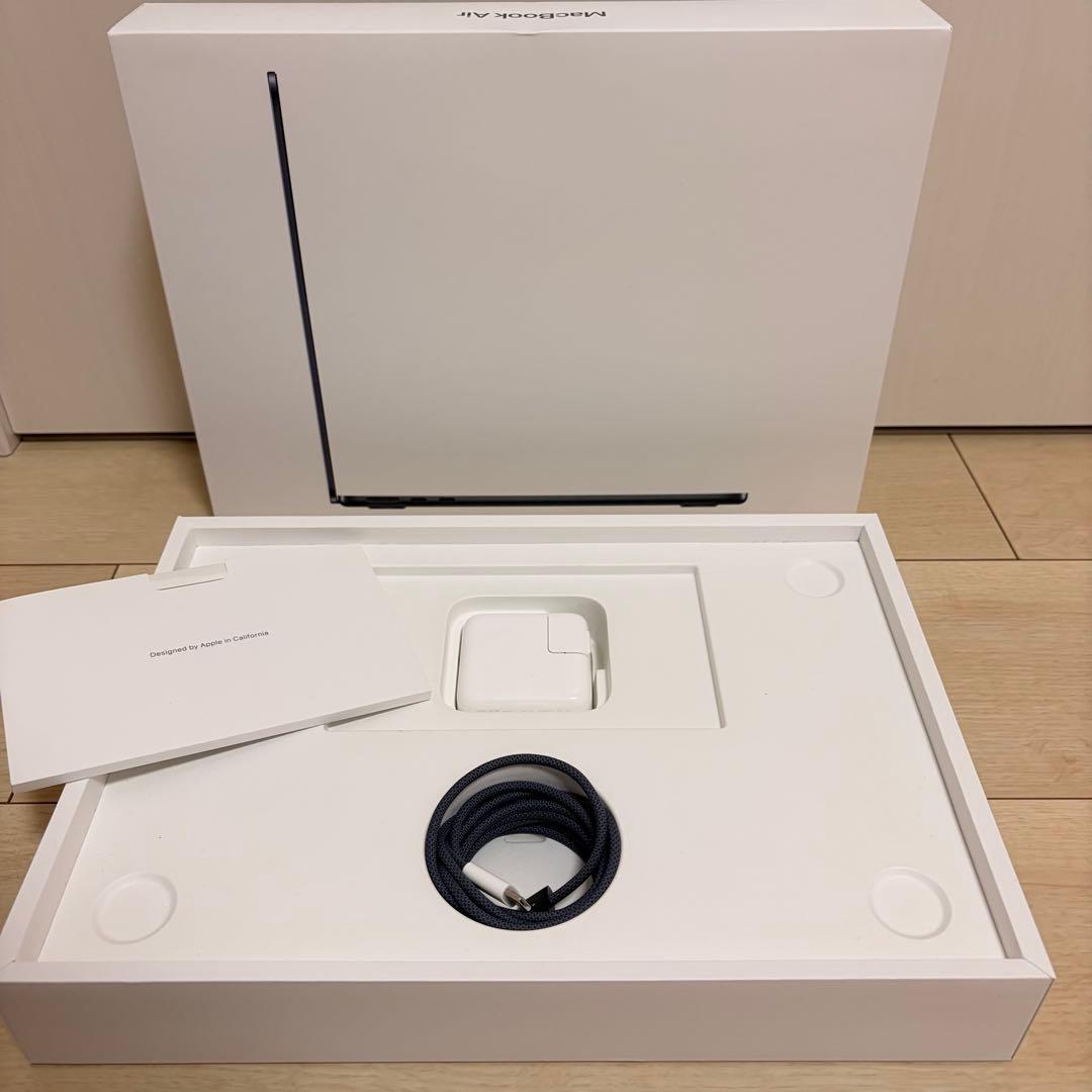 【美品】MacBookAirM2 2022メモリ8GB256GB