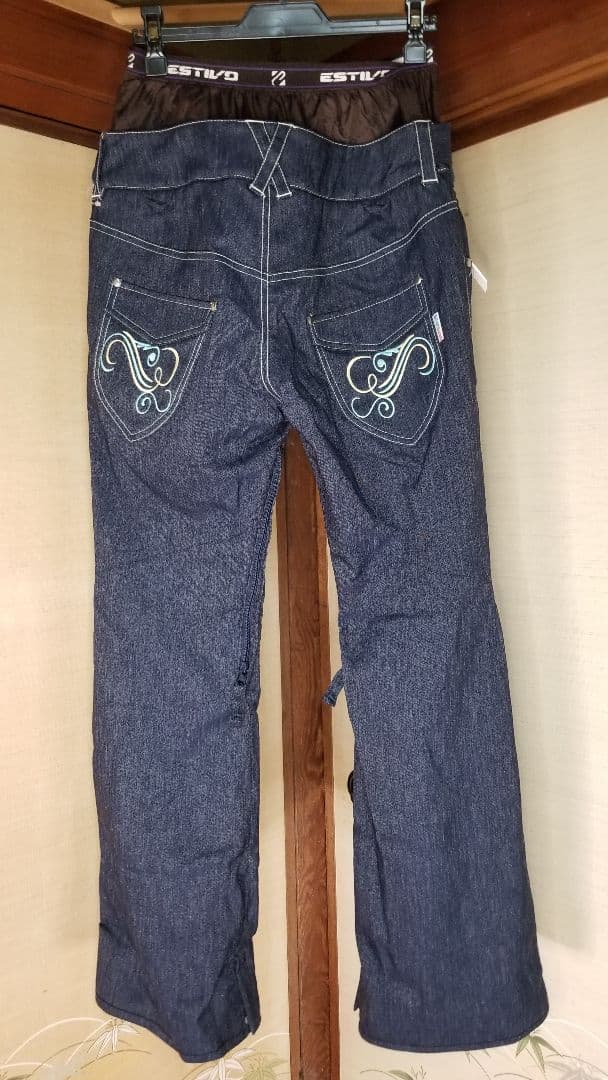 スノーボード・レディース ウエア上下セットアップ