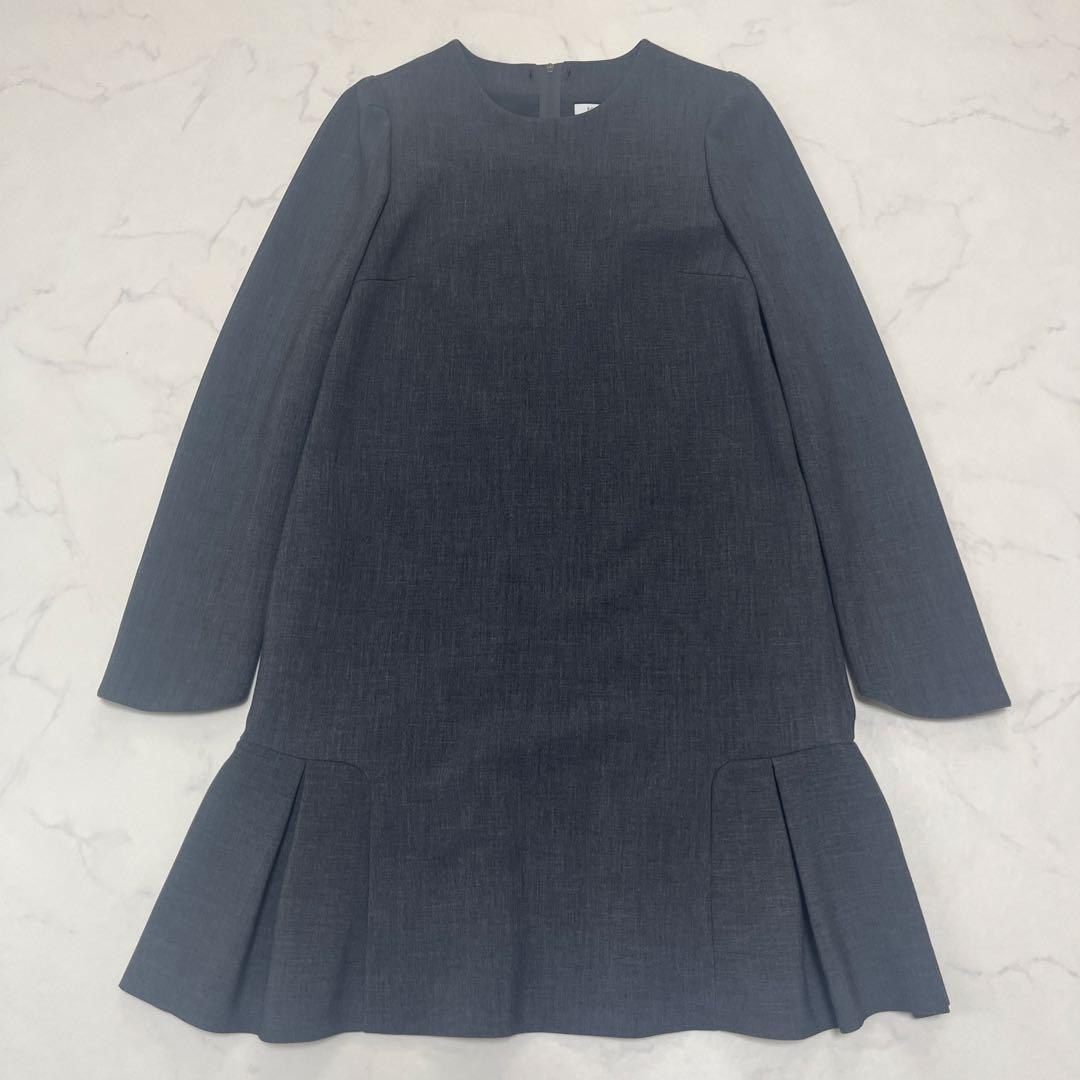 美品　フォクシーニューヨーク　プライベートノワール　白襟 グレー　38