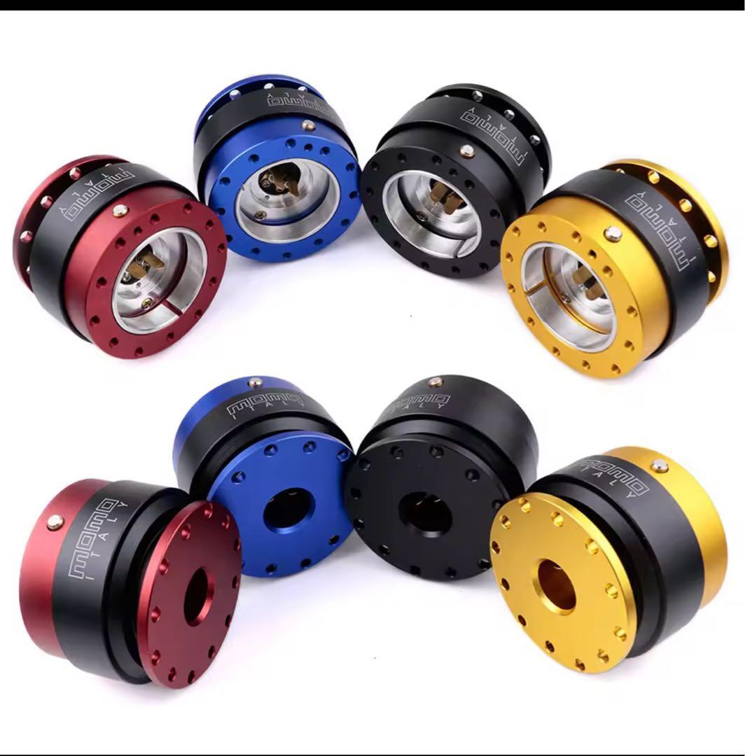 MOMO ステアリングボス 4色の中から好きな色を選んでください