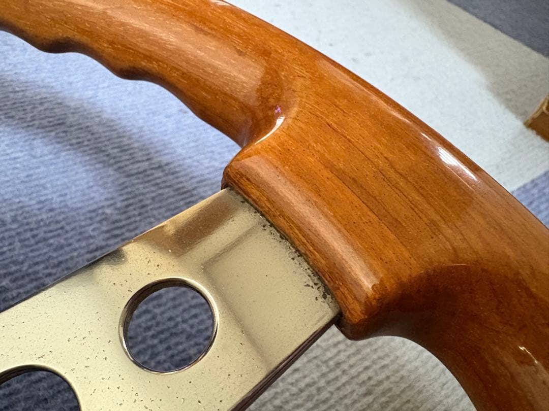 OBAステアリング　希少丸穴32.5パイ　ボス付き