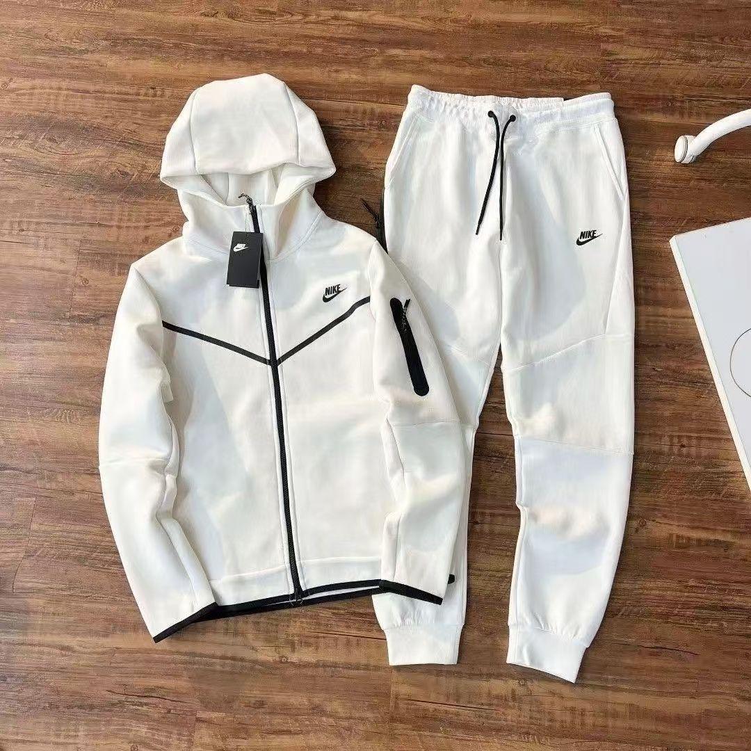即日発送 Nike ホワイト ジャージ上下セット L - メルカリ
