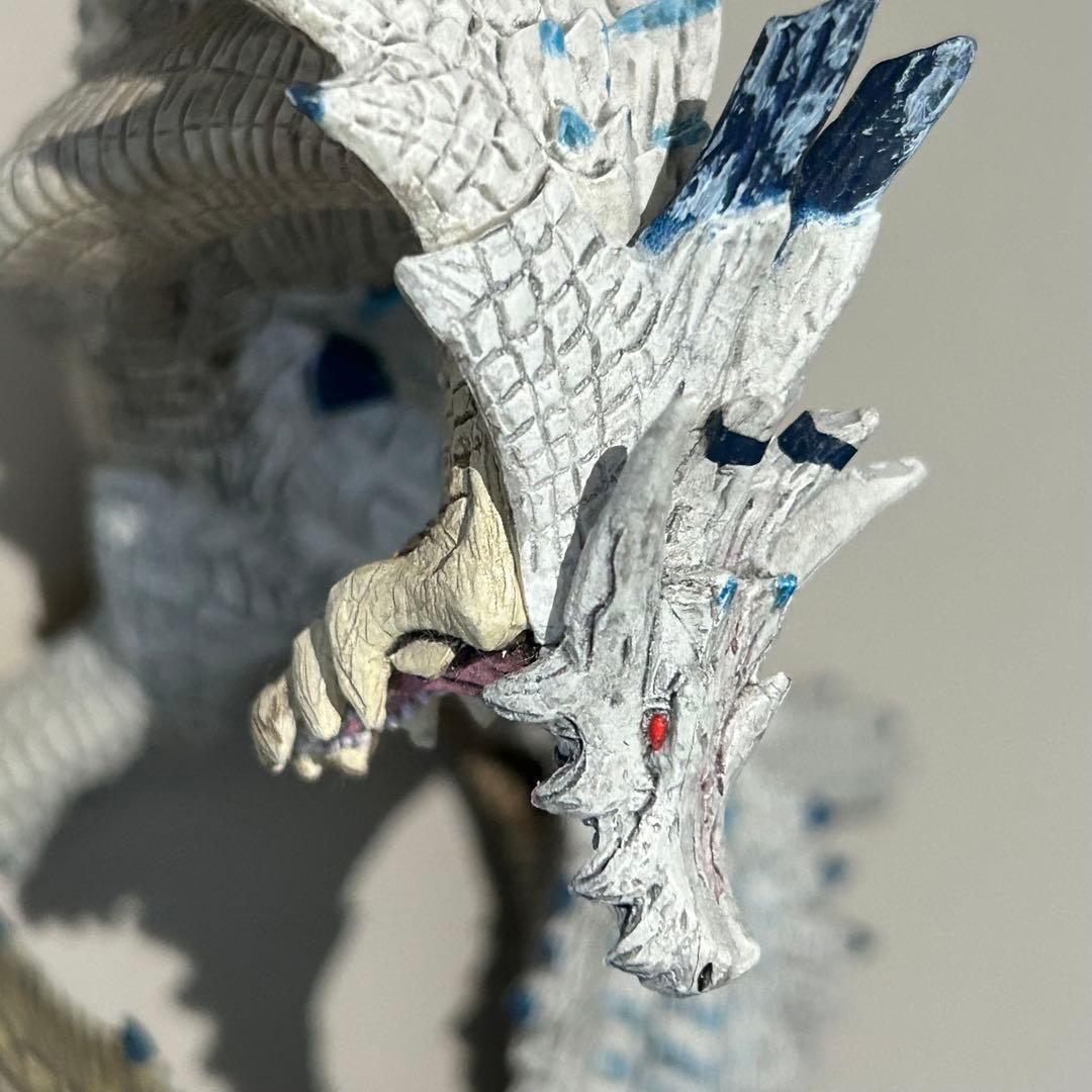 モンハンフィギュア5体セット クシャ ラギア アカム ティガ バンキン アマツ