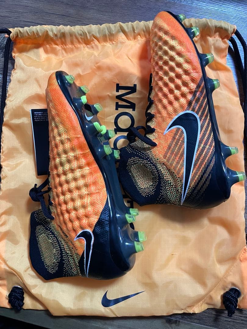 【新品未使用】ナイキ マジスタ オブラ 2 FG 24.5cm