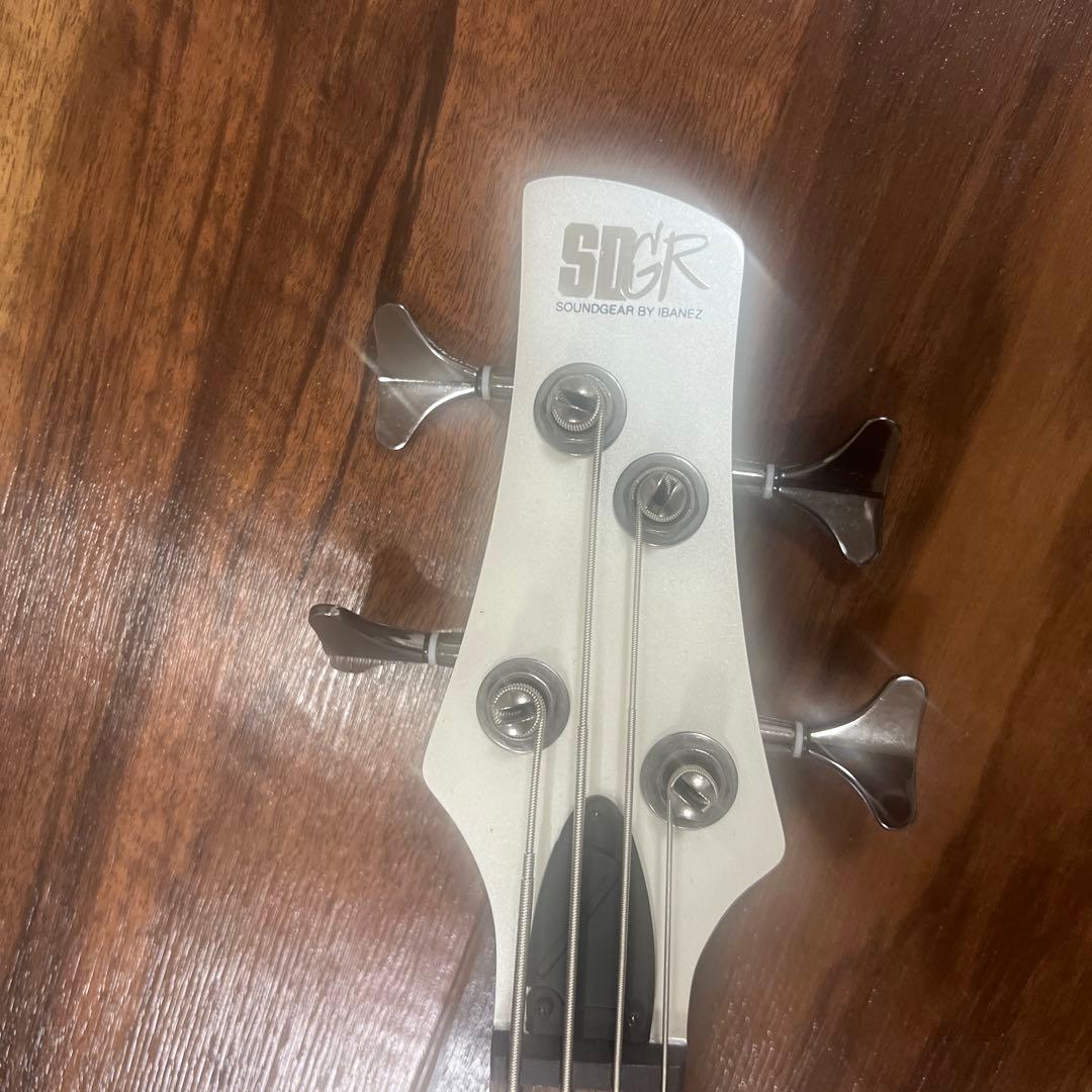 ❤️メンテナンス済❤️ibanez ベース SR300E 1P-02 ホワイト　白