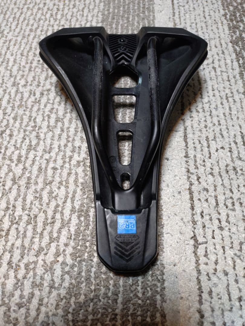 SHIMANO PRO STEALTH カーボンサドル 152ｍｍ