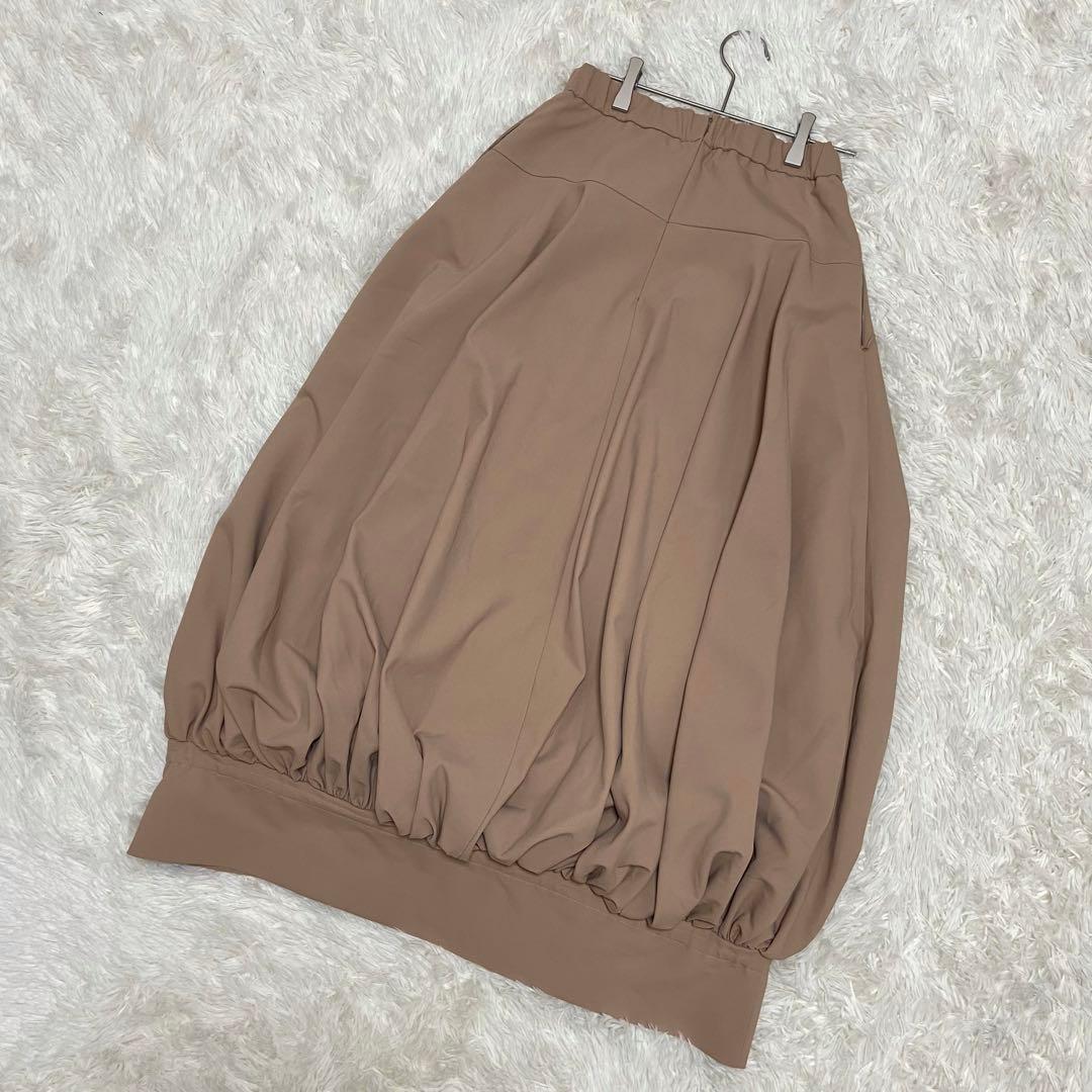 みー様【未使用】《洗える》UN3D. バルーンカットスカート ふんわり