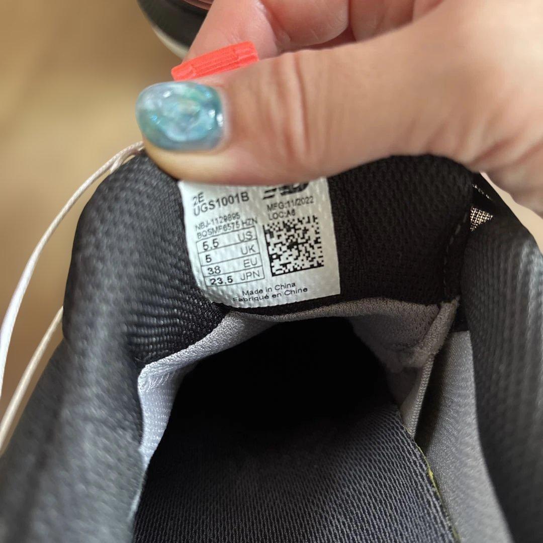 ニューバランスゴルフシューズ