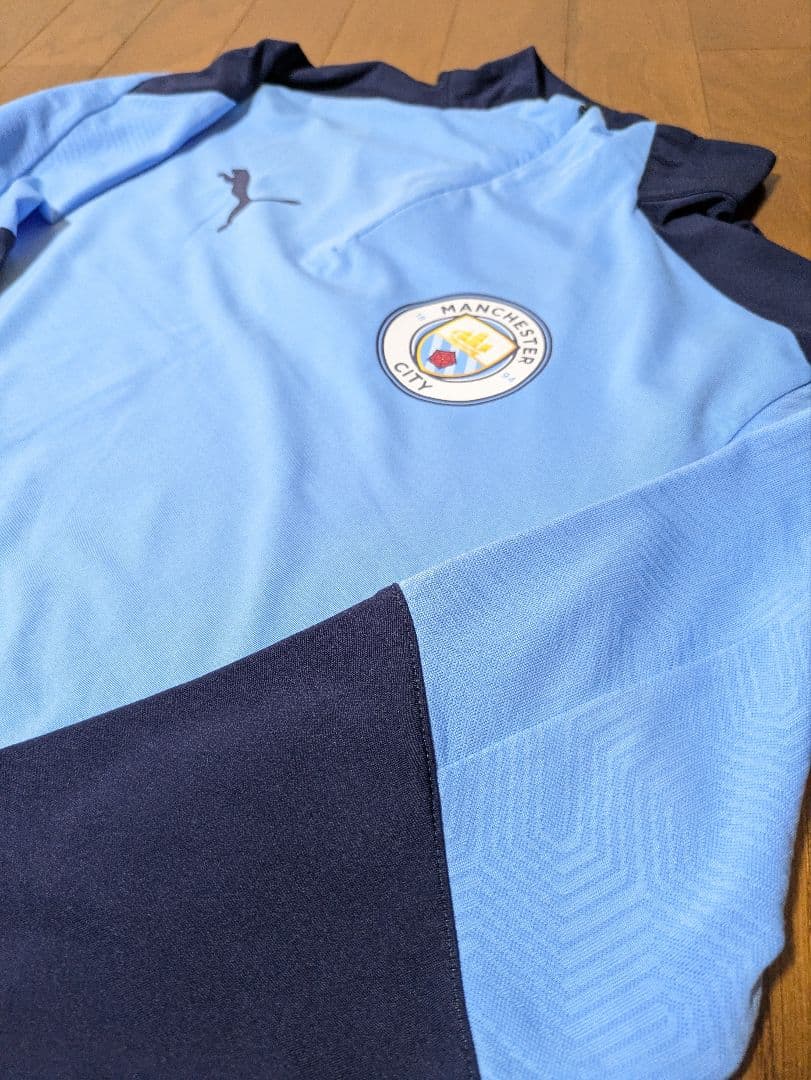 かさたPUMAマンチェスターシティ トレーニングトップ&トレーニングパンツ