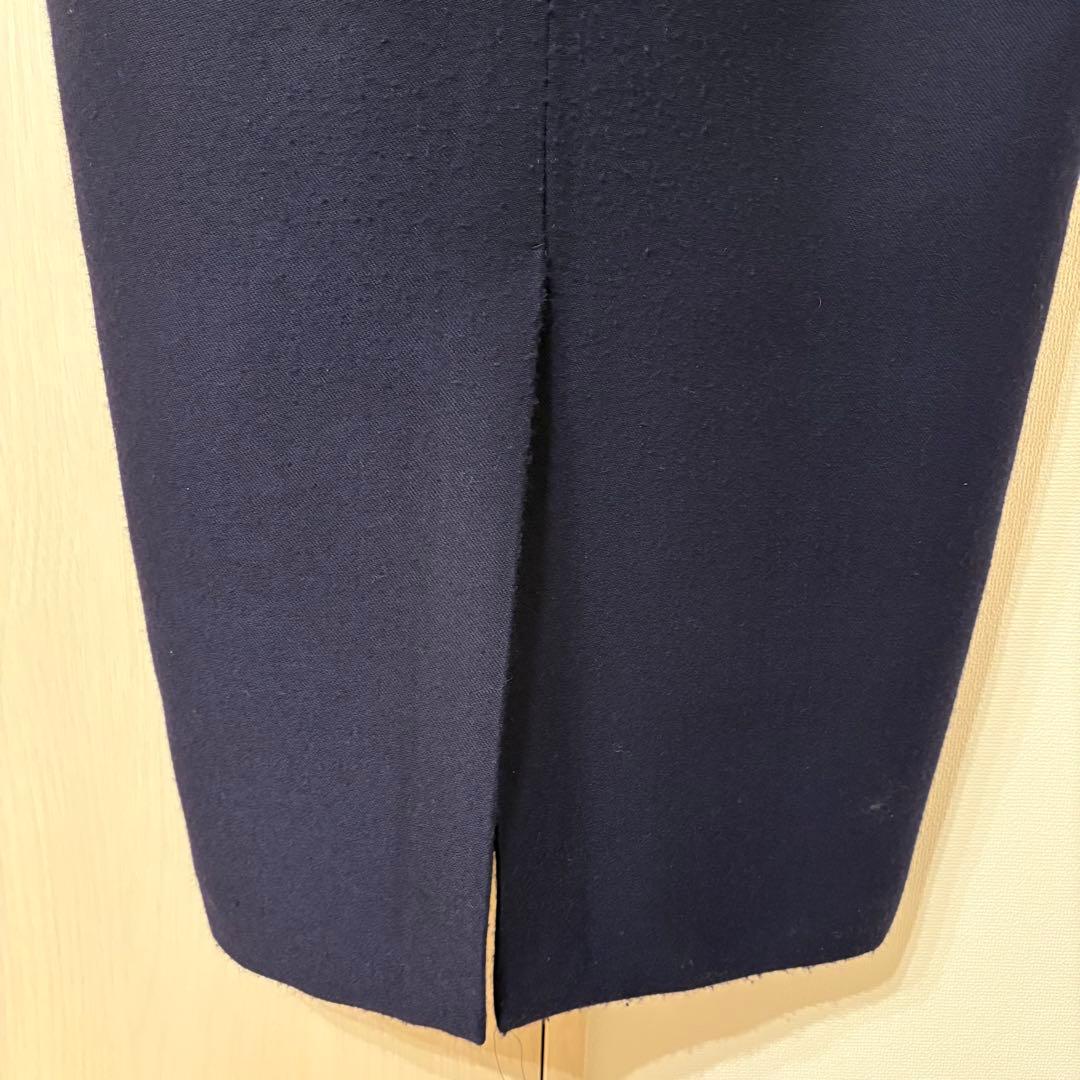 ☆美品【BLAMINK】 Vネックノースリブワンピース (NAVY) - メルカリ