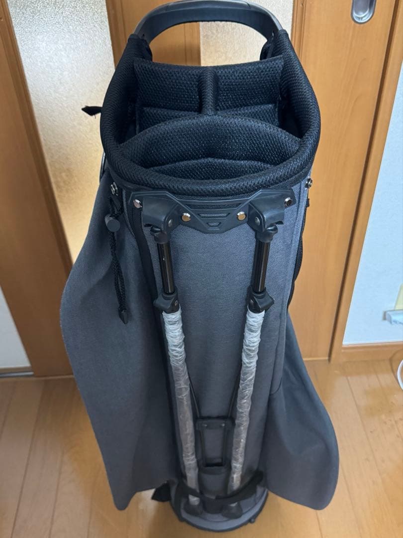 ゼクシオ　キャディバッグ　軽量