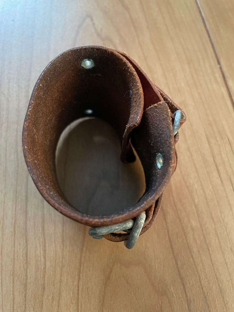 ピールアンドリフト PEEL＆LIFT leather wrist strap