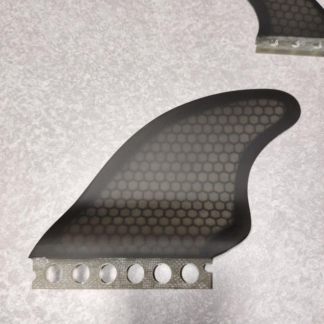 AU FINS KILOS 2＋1 フューチャー ツイン スタビ キール