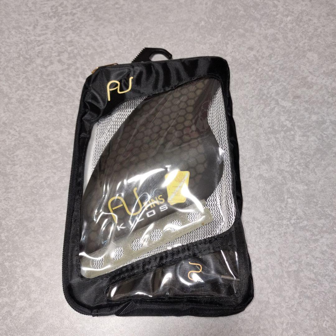 AU FINS KILOS 2＋1 フューチャー ツイン スタビ キール