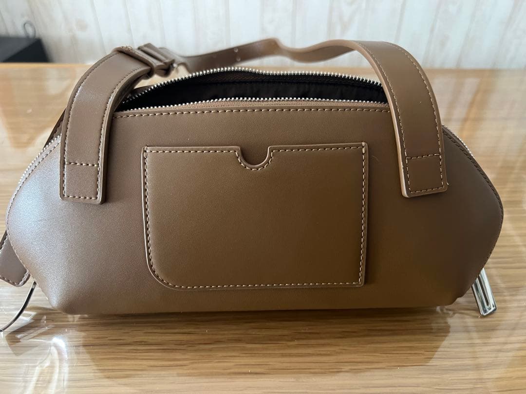 カプリシュレマージュ　【ADD CULUMN/アドカラム】FIGREボディバッグ