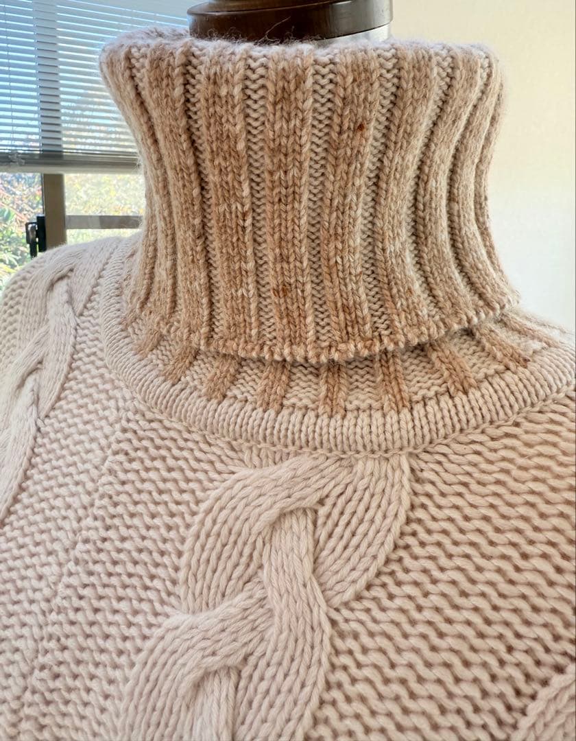 希少・美品 ジョンストンズ オブ エルガン ニット ポンチョ カシミヤ100%