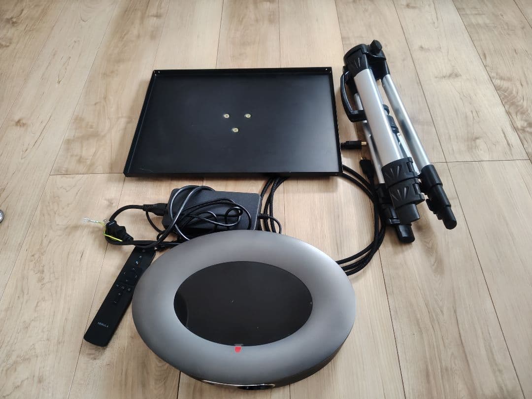 Anker NEBULA フルHDプロジェクター ★三脚付き★