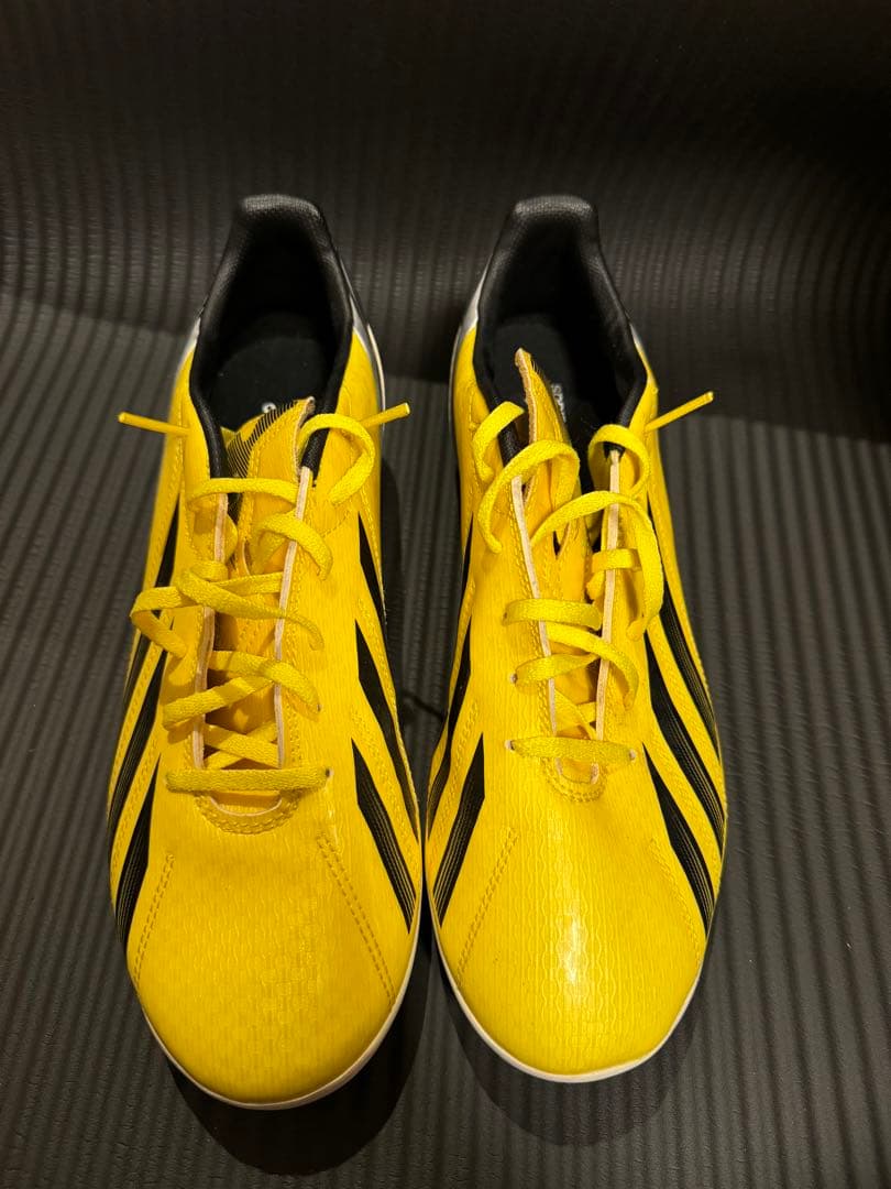 シューズ adidas F50