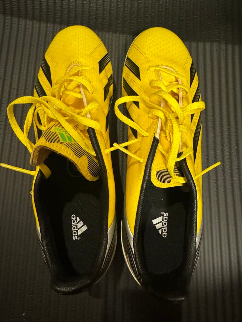 シューズ adidas F50