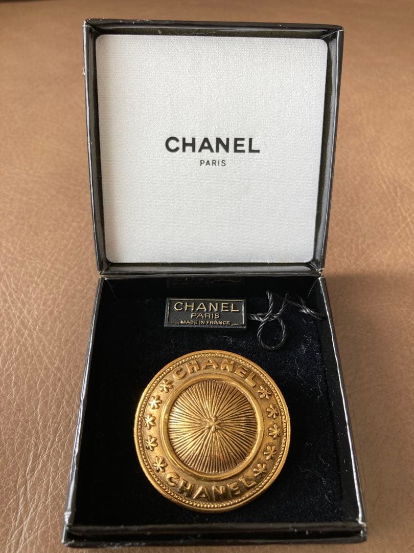 未使用 CHANEL ブローチ ヴィンテージ シャネル ゴールド