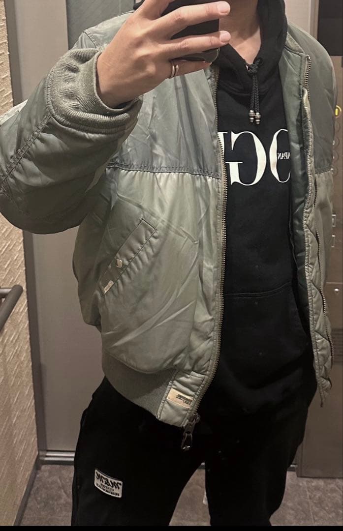 ネイバーフッド 伝説MA1 切り替えデザイン