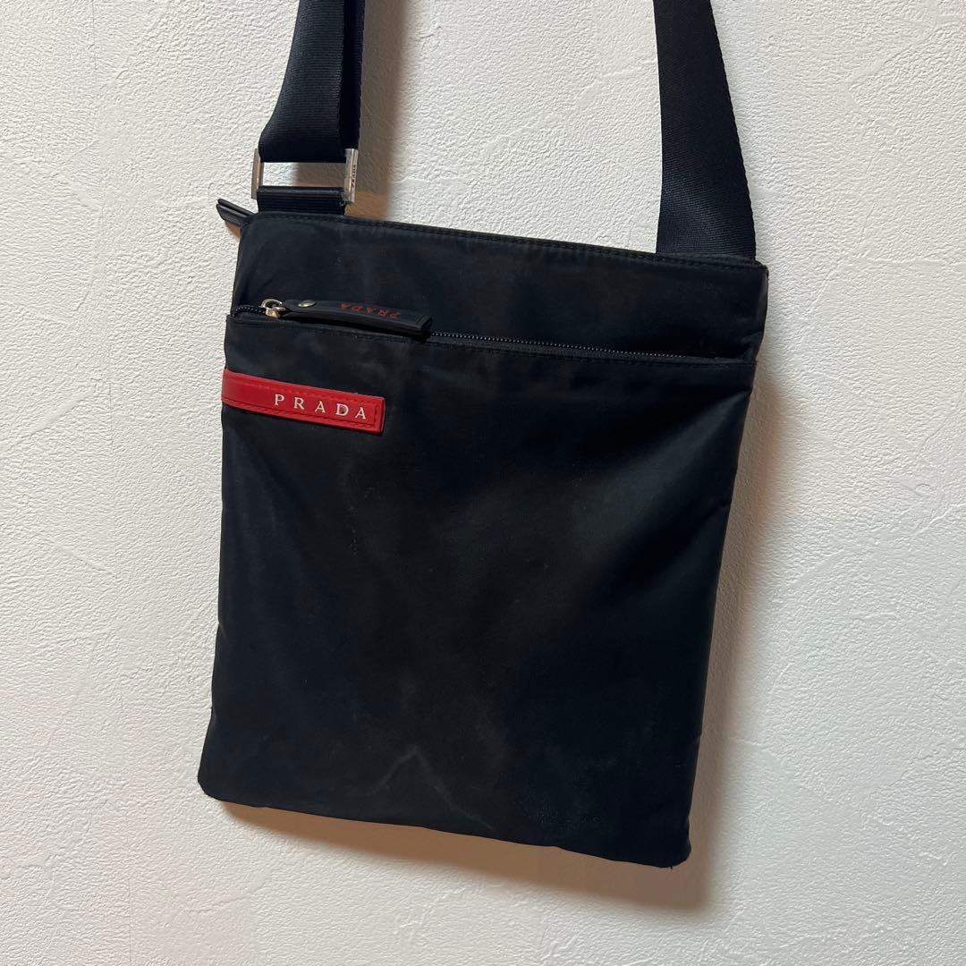 PRADA ブラック ショルダーバッグ　限定セール　当日発送