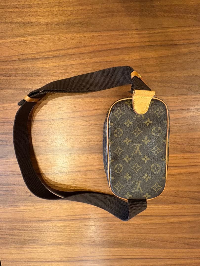 Louis Vuitton ボディバッグ モノグラム　ポシェットガンジュ