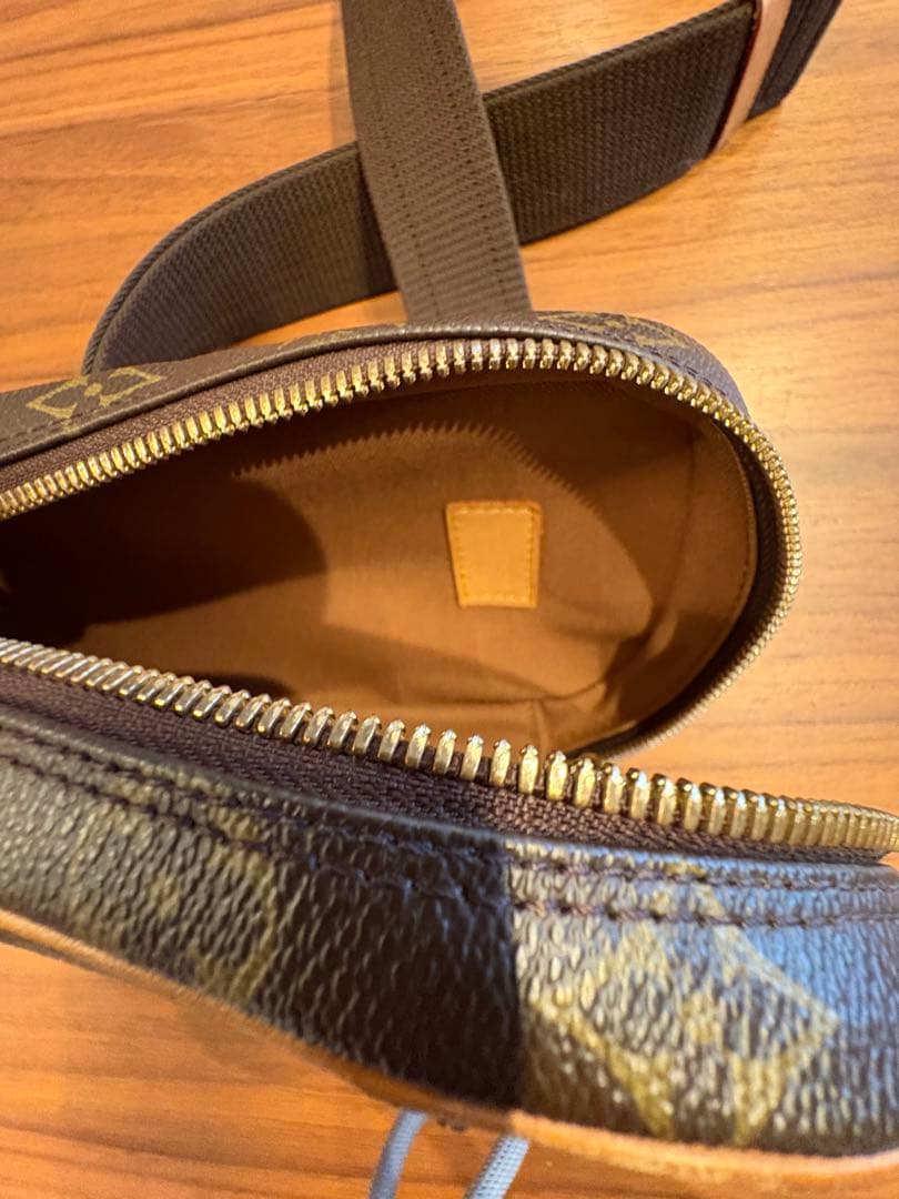 Louis Vuitton ボディバッグ モノグラム　ポシェットガンジュ