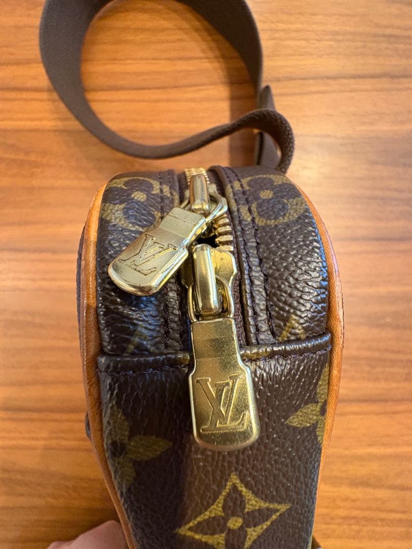 Louis Vuitton ボディバッグ モノグラム　ポシェットガンジュ